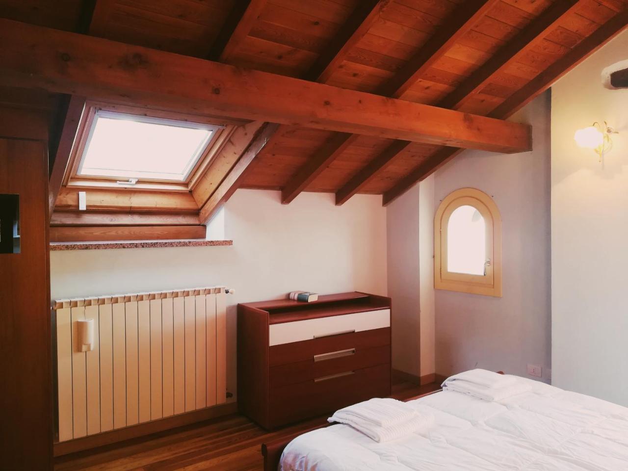 Villetta Romantica Verbania Bagian luar foto